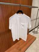 Prada T Shirt Borstzak Wit