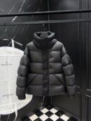Moncler Madeira Jas Zwart