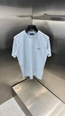 Prada basic T Shirt licht blauw