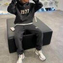 Fear of God Essentials Trainingspak 1977 Iron