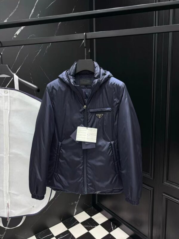 Prada Re-Nylon Jas Donker Blauw