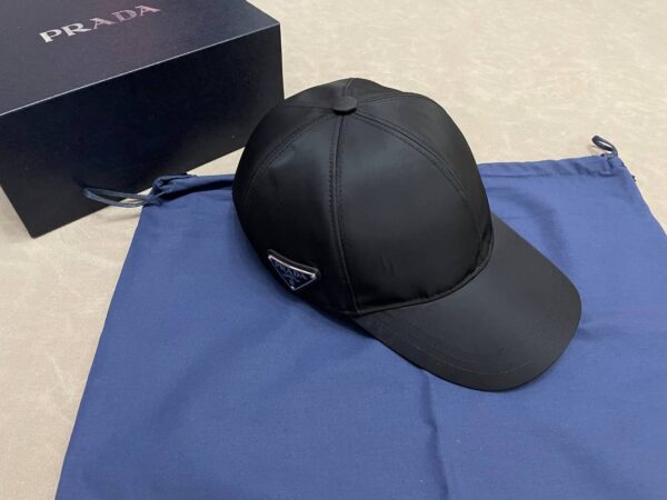 Prada Pet Zwart