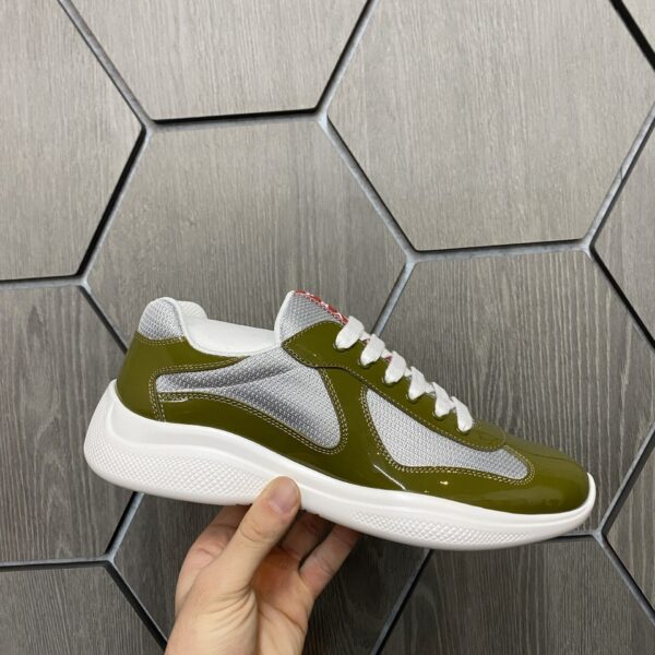 Prada Cups Sneakers Olijfgroen