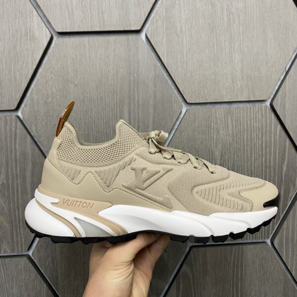 Lv Runner Tatic Beige