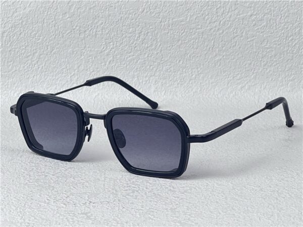 John dalia Andre zonnebril black on black