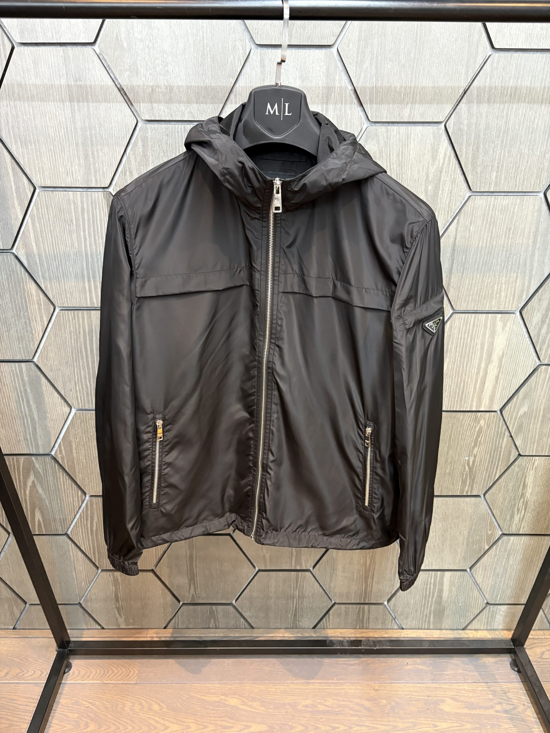 Prada zomerjas zijkant logo met capuchon zwart