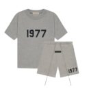 Fear of God Essentials 1977 Dark Oatmeal Zomer set
