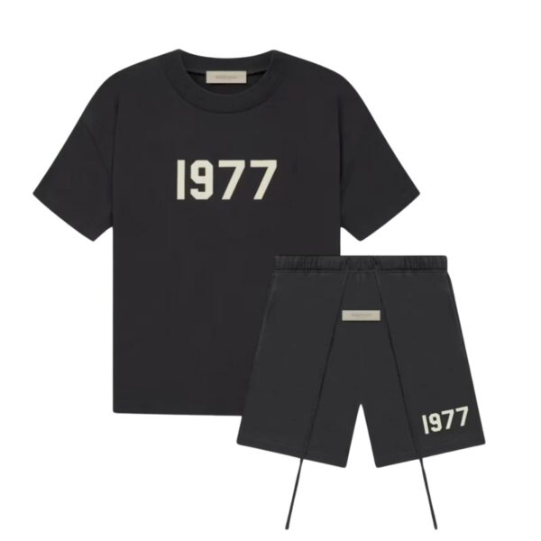 Fear of God Essentials 1977 iron zomer set